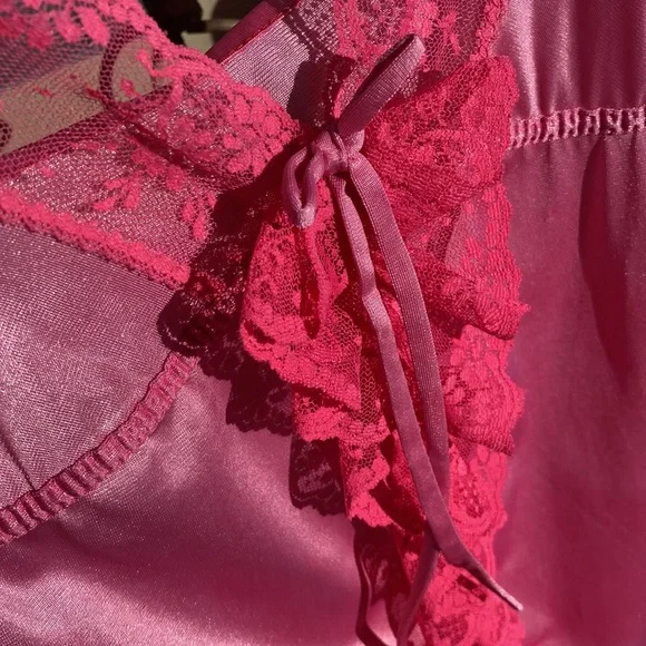 Vintage Lingerie - Picture 3 of 9